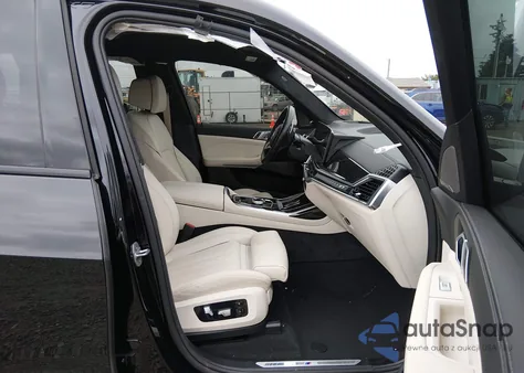 2024 BMW X7 xDrive40I из США, поврежденный, VIN 5UX23EM02R9T56450